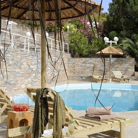 Kymothoi Rooms & Pool Bar กาวริยอน ภายนอก รูปภาพ