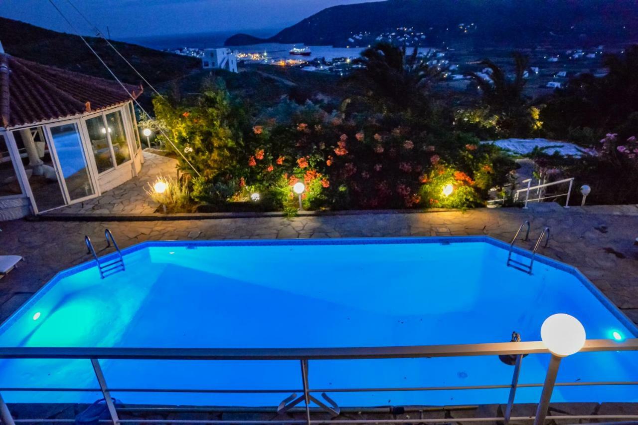 Kymothoi Rooms & Pool Bar กาวริยอน ภายนอก รูปภาพ