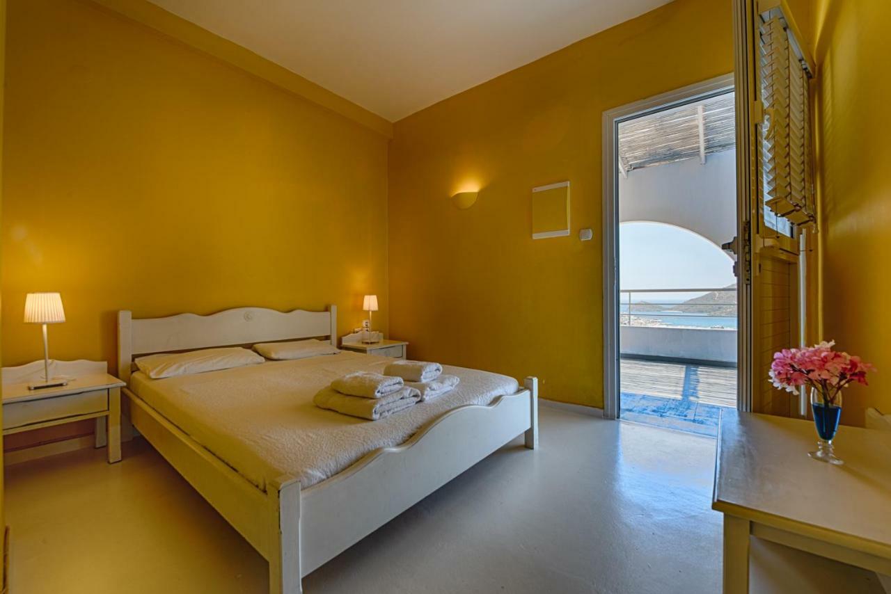 Kymothoi Rooms & Pool Bar กาวริยอน ภายนอก รูปภาพ